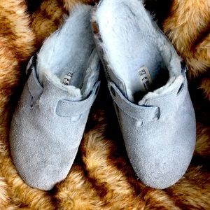 Birkenstock Boston suede with shearling footbed. Size 37.